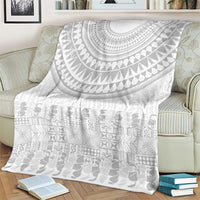 Niue White Sunday Blanket Tapu Fanau Ia Puakenikeni Hiapo Pattern - Polynesian Pride