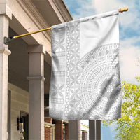 Niue White Sunday Garden Flag Half Hiapo Pattern Vibes - Polynesian Pride