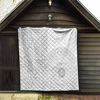 Niue White Sunday Quilt Half Hiapo Pattern Vibes - Polynesian Pride