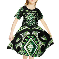 Green Ngaru Taniko With Aotearoa Maori Tattoo Kid Short Sleeve Dress