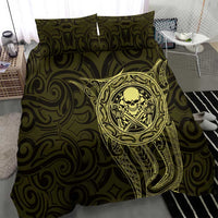 New Zealand Skull Darts Bedding Set Aotearoa Maori Chest Tattoo Stylized Gold - Polynesian Pride