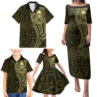 New Zealand Skull Darts Family Matching Puletasi and Hawaiian Shirt Aotearoa Maori Chest Tattoo Stylized Gold LT14 - Polynesian Pride