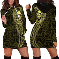New Zealand Skull Darts Hoodie Dress Aotearoa Maori Chest Tattoo Stylized Gold - Polynesian Pride