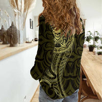 New Zealand Skull Darts Women Casual Shirt Aotearoa Maori Chest Tattoo Stylized Gold LT14 - Polynesian Pride