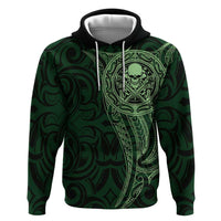 New Zealand Skull Darts Hoodie Aotearoa Maori Chest Tattoo Stylized Green - Polynesian Pride