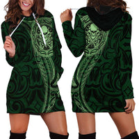 New Zealand Skull Darts Hoodie Dress Aotearoa Maori Chest Tattoo Stylized Green - Polynesian Pride