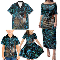 New Zealand Tui Bird Taiaha Family Matching Puletasi and Hawaiian Shirt Maori Weapon Paua Shell Mix Silver Fern LT14 - Polynesian Pride