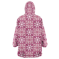 Akala Palaka Quilt Hawaii Wearable Blanket Hoodie Hawaiian Tropical Monstera Sea Turtle