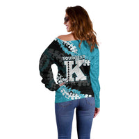 Personalized Kapolei Hawaii High School Off Shoulder Sweater Puakenikeni Lei Hawaiian Pattern - Polynesian Pride