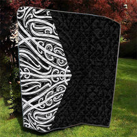Black New Zealand Puhoro Maori Tattoo Quilt
