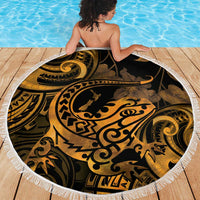 New Zealand Tuatara Beach Blanket Aotearoa Maori Clematis Flowers - Gold