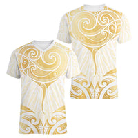 Gold White New Zealand Manta Ray Women V-Neck T-Shirt Aotearoa Maori Haehae - Polynesian Pride