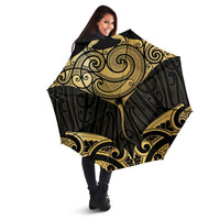 Gold Black New Zealand Manta Ray Umbrella Aotearoa Maori Haehae - Polynesian Pride