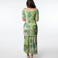 Green Aloha Hawaiian Puletasi Monstera Hibiscus Tropical Pattern