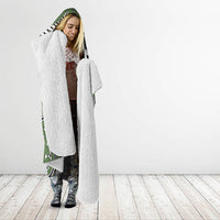 Aotearoa Iwi Ngati Awa Hooded Blanket Maori Kowhaiwhai Pattern