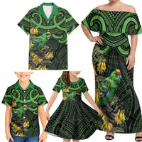 New Zealand Parakeet Bird Family Matching Off Shoulder Maxi Dress and Hawaiian Shirt Maori Kakariki Kowhai Maori Pattern LT22 - Polynesian Pride