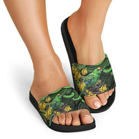 New Zealand Parakeet Bird Slide Sandals Maori Kakariki Kowhai Maori Pattern