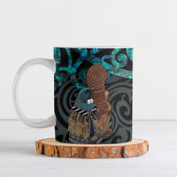 New Zealand Tui Bird Wahaika Ceramic Mug Maori Weapon Paua Shell Koru Pattern LT22 Black - Polynesian Pride
