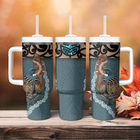 New Zealand Tui Bird Maripi Tumbler With Handle Maori Weapon Kowhaiwhai Pattern LT22 - Polynesian Pride