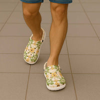 Squares Puakenikeni and Kalo Clogs Shoes Beige Palaka Hawaiian Quilt Pattern - Polynesian Pride