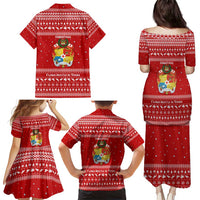 Tonga Christmas Family Matching Puletasi and Hawaiian Shirt with Sea Turtle Coral Reef Design Snowflake Pattern and National Emblem - Polynesian Pride