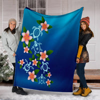 Hawaiian Tuttle And Plumeria Flower In The Sea Polynesian Premium Blankets - AH - Polynesian Pride