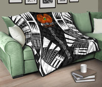 Papua New Guinea Premium Quilt - Papua New Guinea Coat Of Arsms Polynesian White Tattoo - Polynesian Pride