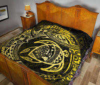 Hawaiian Turtle Polynesian Yellow Premium Quilt - Polynesian Pride