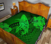 Hawaii Whale Swim Poly Green Premium Quilt - Polynesian Pride