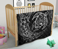 Hawaiian Turtle Polynesian White Premium Quilt - Polynesian Pride