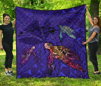 Hawaii Map Kanaka Turtle Premium Quilt - Volcano Style - Galaxy Blue - Polynesian Pride