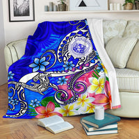 Hawaii Polynesian Premium Blanket - Hawaii Seal With Turtle Plumeria (Blue) White - Polynesian Pride