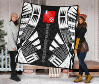 Wallis And Futuna Premium Quilt - Wallis And Futuna Coat Of Arms Polynesian White Tattoo - Polynesian Pride
