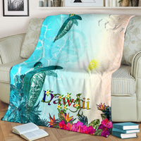 Polynesian Hawaii - View sea Hawaii with Turtle and Whale - Polynesian Pride