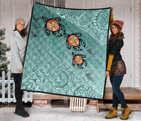 Hawaii Turtle Swimming Tribal Polynesian Premium Quilt - AH - Min Style - Polynesian Pride