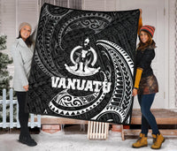 Vanuatu Polynesian Premium Quilt - White Tribal Wave - Polynesian Pride