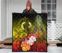 Vanuatu Premium Quilt - Humpback Whale with Tropical Flowers (Yellow) - Polynesian Pride