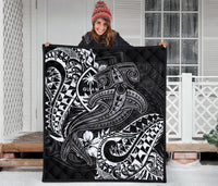 Guam Polynesian Premium Quilt - White Shark Polynesian Tattoo - Polynesian Pride