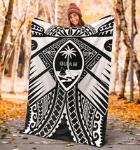 Guam Polynesian Premium Blanket - Guam White Seal with Polynesian Tattoo Ver 01 - Polynesian Pride