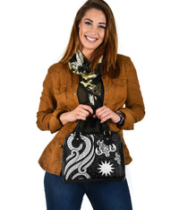 Nauru Shoulder Handbag - White Tentacle Turtle - Polynesian Pride