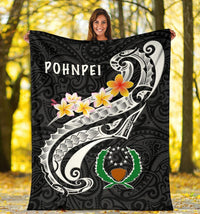 Pohnpei Premium Blanket - Pohnpei Seal Polynesian Patterns Plumeria (Black) - Polynesian Pride
