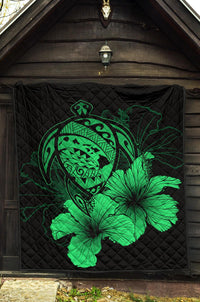 Hawaii Hibiscus Premium Quilt - Turtle Map - Pastel Green - Polynesian Pride