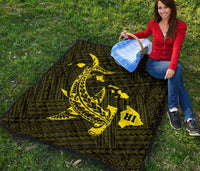 Hawaii Shark Yellow Polynesian Premium Quilt - Polynesian Pride