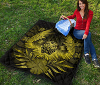 Hawaii Owl Hibiscus Plumeria Premium Quilt - Yellow - Polynesian Pride