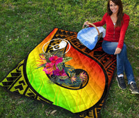 Yap Premium Quilt - Polynesian Hook And Hibiscus (Raggae) - Polynesian Pride