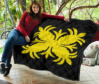 Hawaiian Premium Quilt Royal Pattern - Black And Yellow - A2 Style - Polynesian Pride