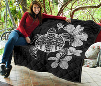 Hawaiian Kanaka Hibiscus Plumeria Mix Polynesian Turtle Premium Quilt Gray AH - Polynesian Pride
