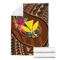Hawaii Kanaka Maoli Premium Blanket - Polynesian Hook And Hibiscus - Polynesian Pride