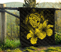Hawaii Hibiscus Premium Quilt - Turtle Map - Yellow - Polynesian Pride