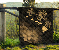 Hawaii Hibiscus Map Polynesian Ancient Turtle Gold Premium Quilt - Polynesian Pride